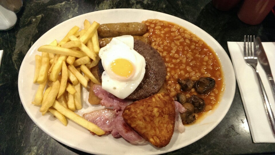 Early morning breakfast in Brighton